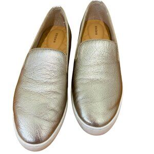 Birdies the Swift Slip on Sneaker in Gold Leather - Size 7